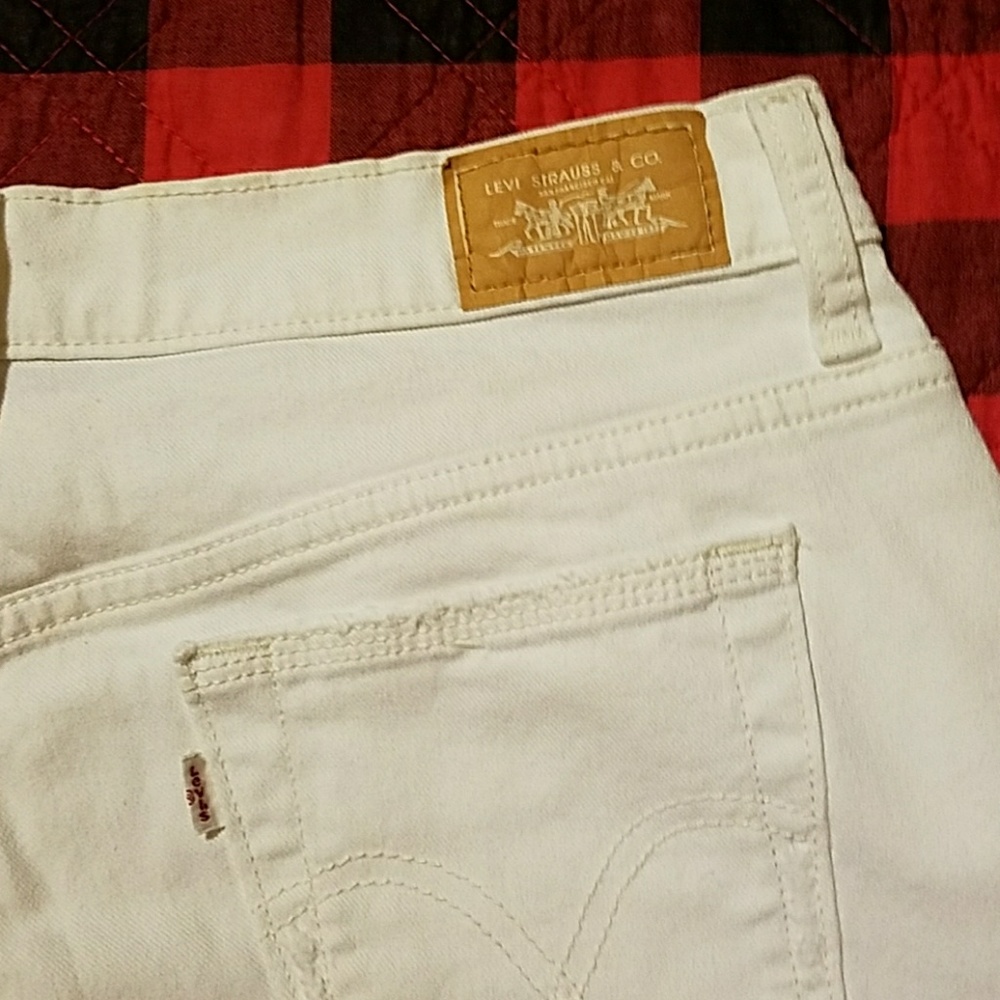 Levi's 515 white mom jeans